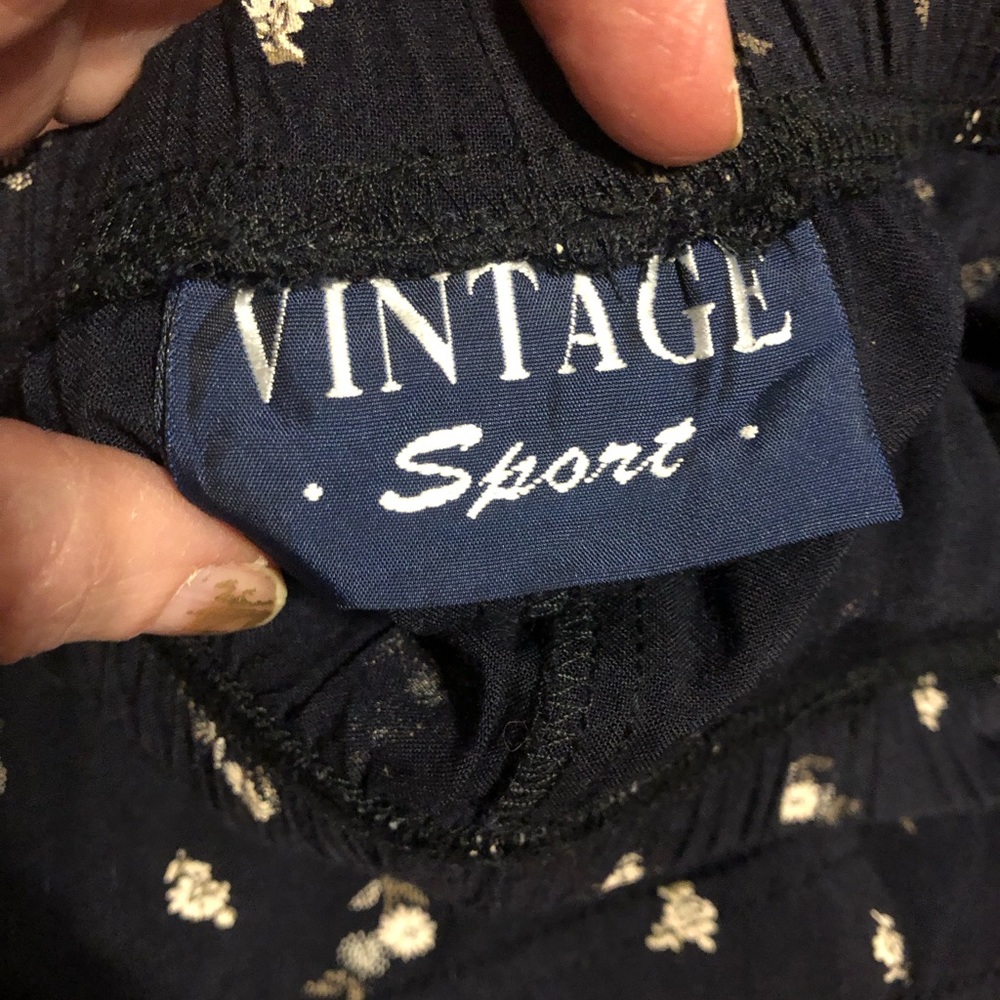 Adorable Flowered Vintage Sport Tie Shorts - Picture 8 of 11